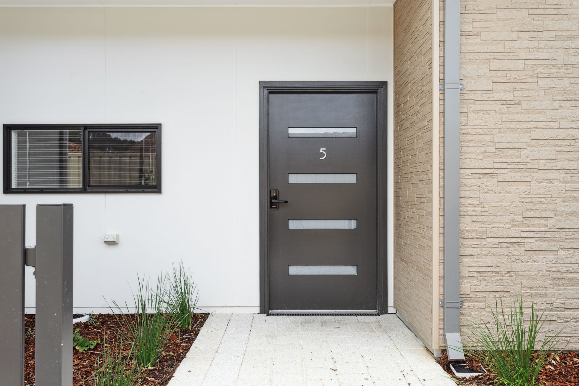 web 7 Henry St, Midland 32