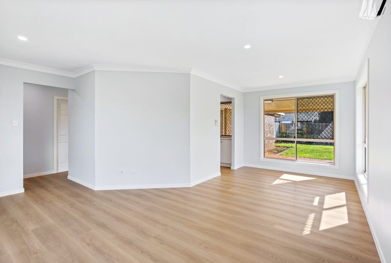 Montrose   Living room