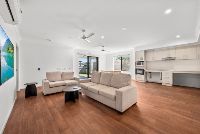 4   Gotham Loop 19 -  Living