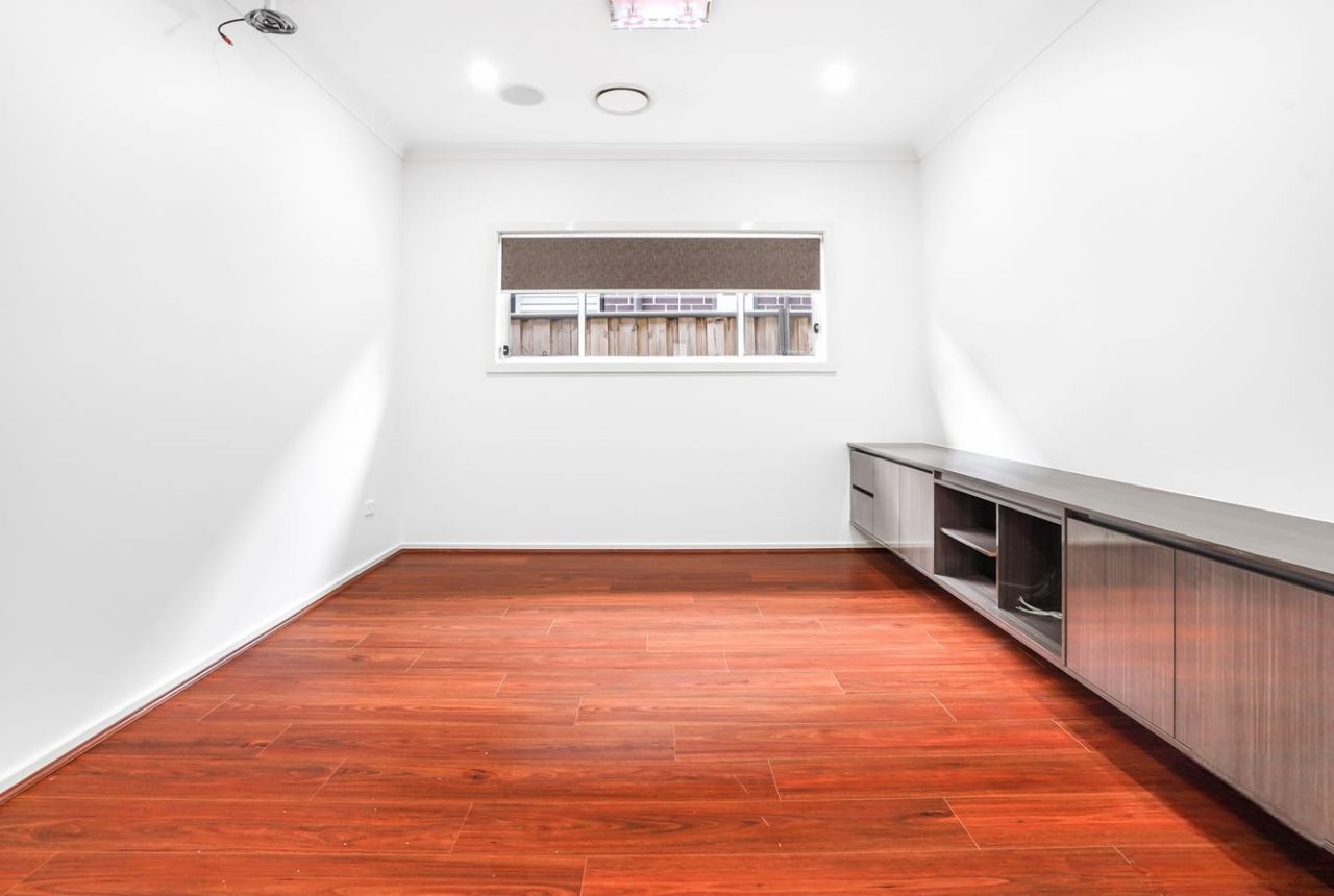 image  4)-Photoroom
