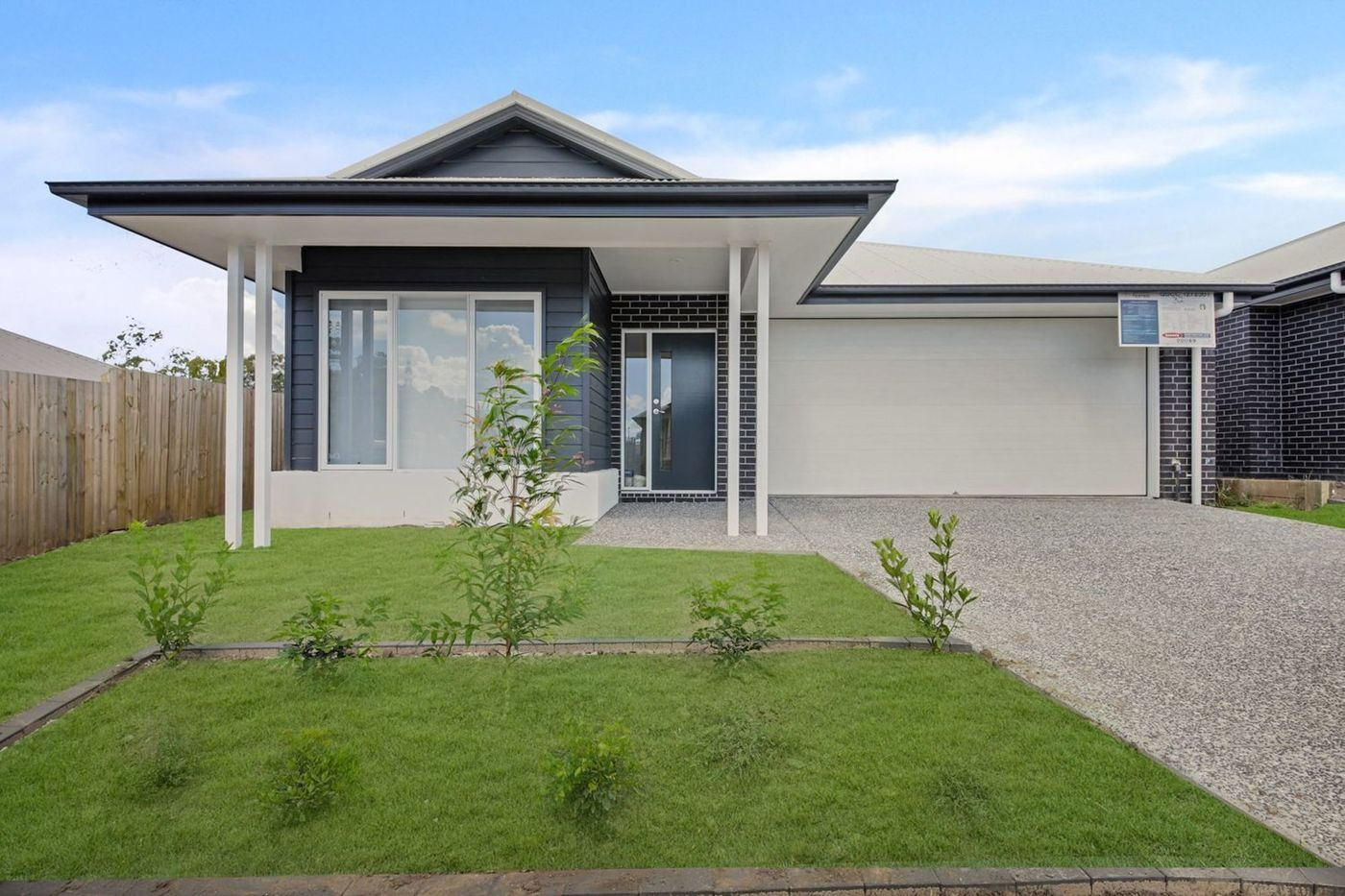 Logan SIL   Front