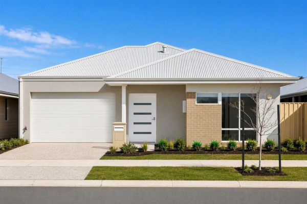 Dalyellup 10 housefront