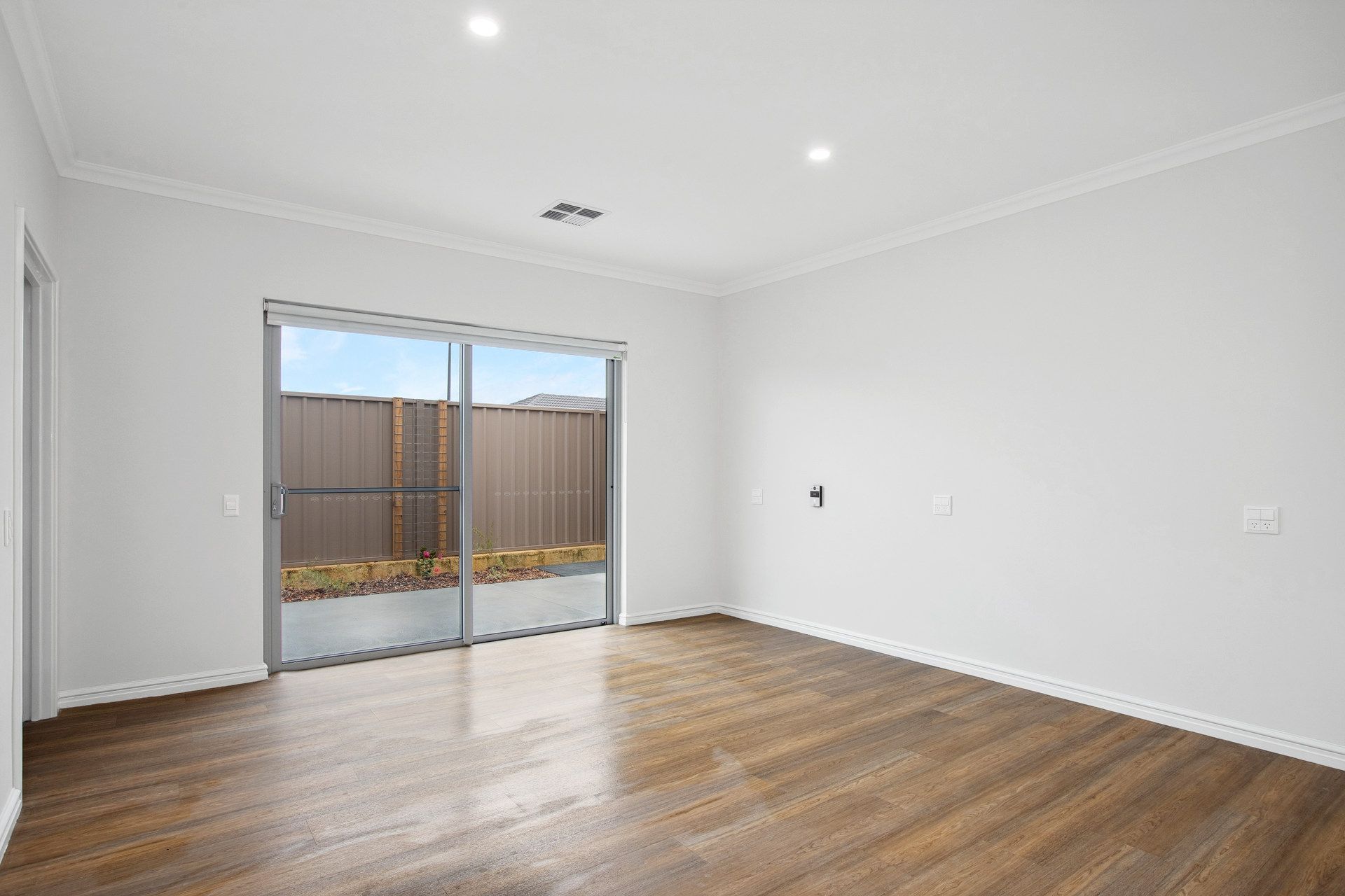 Mantis Grove - Karnup