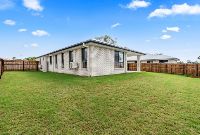 12   Bideford St 120a - Yard