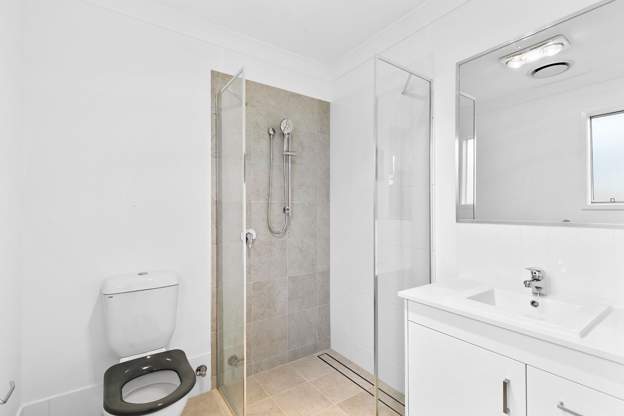 001 Open2view_ID924539-9_Charlotte_Crescent