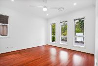 image  5)-Photoroom