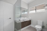 Dalyellup 10 OOA ensuite