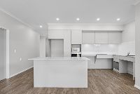 Dalyellup 10 kitchen3