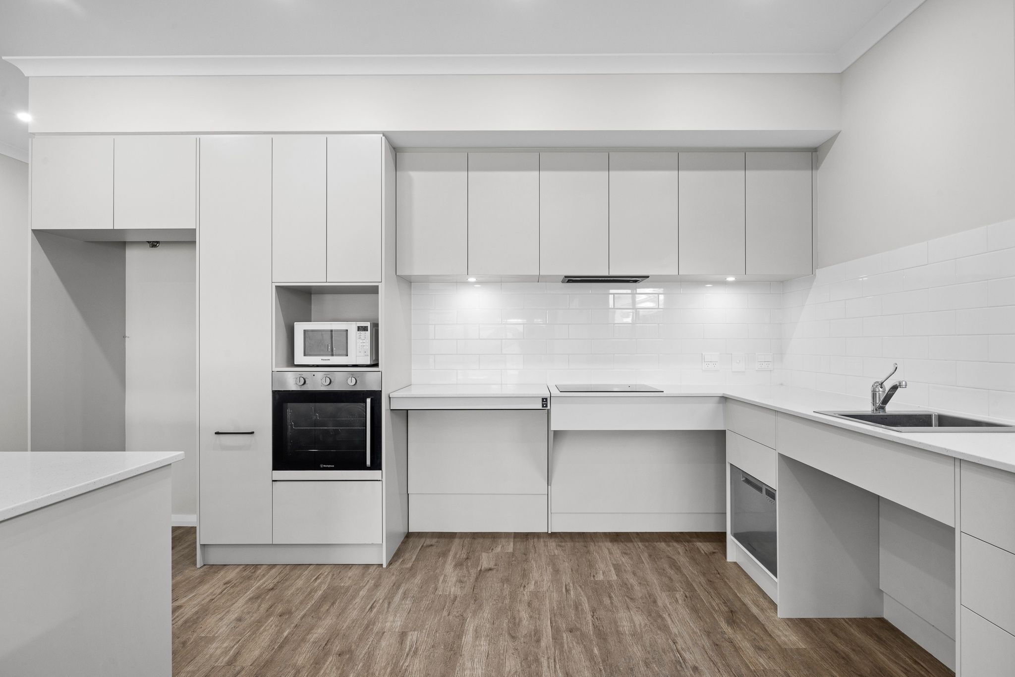 Dalyellup 10 kitchen4