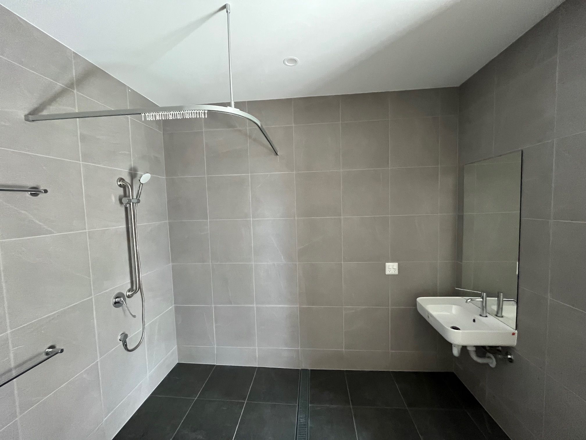 PRACTICAL COMPLETION CLAIM PHOTO 16 31 10.2025