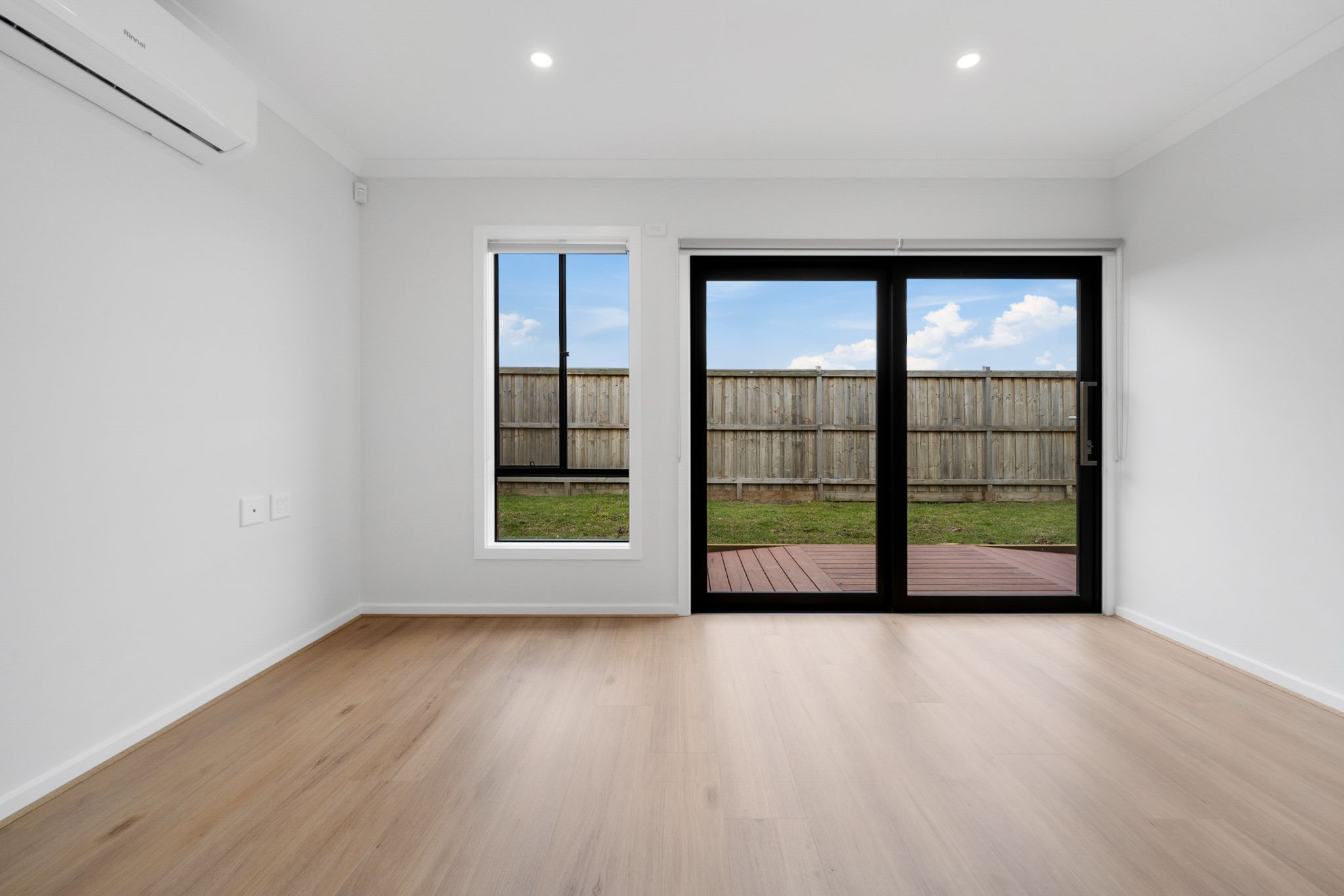 011 Open2view_ID779470-18_Avaward_St