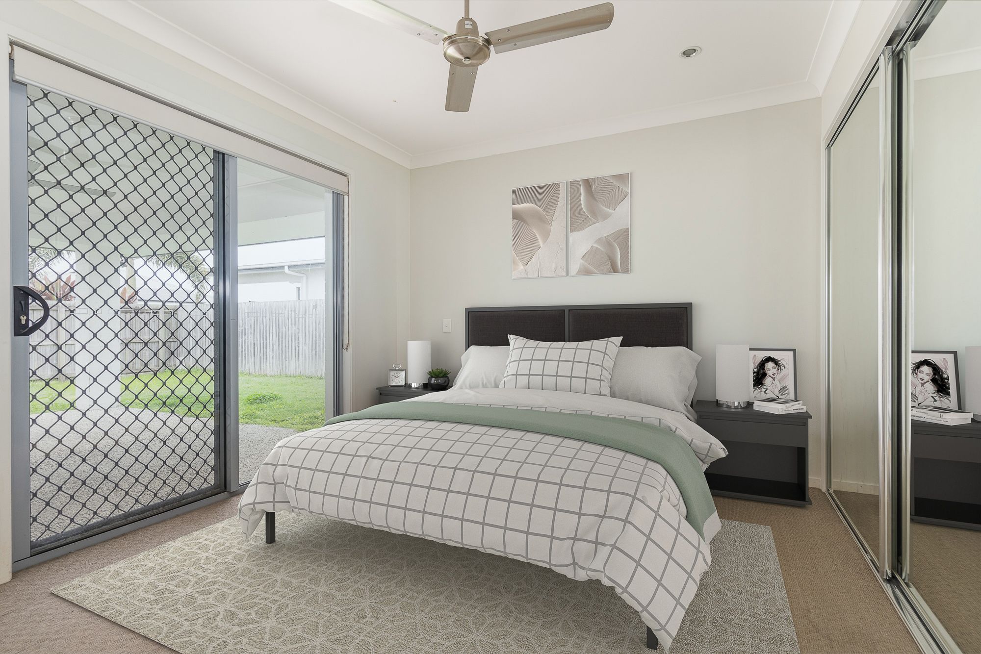 Sienna26 10-Internet