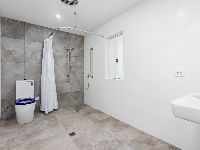 006 Open2view_ID892340-70_Doncaster_Avenue