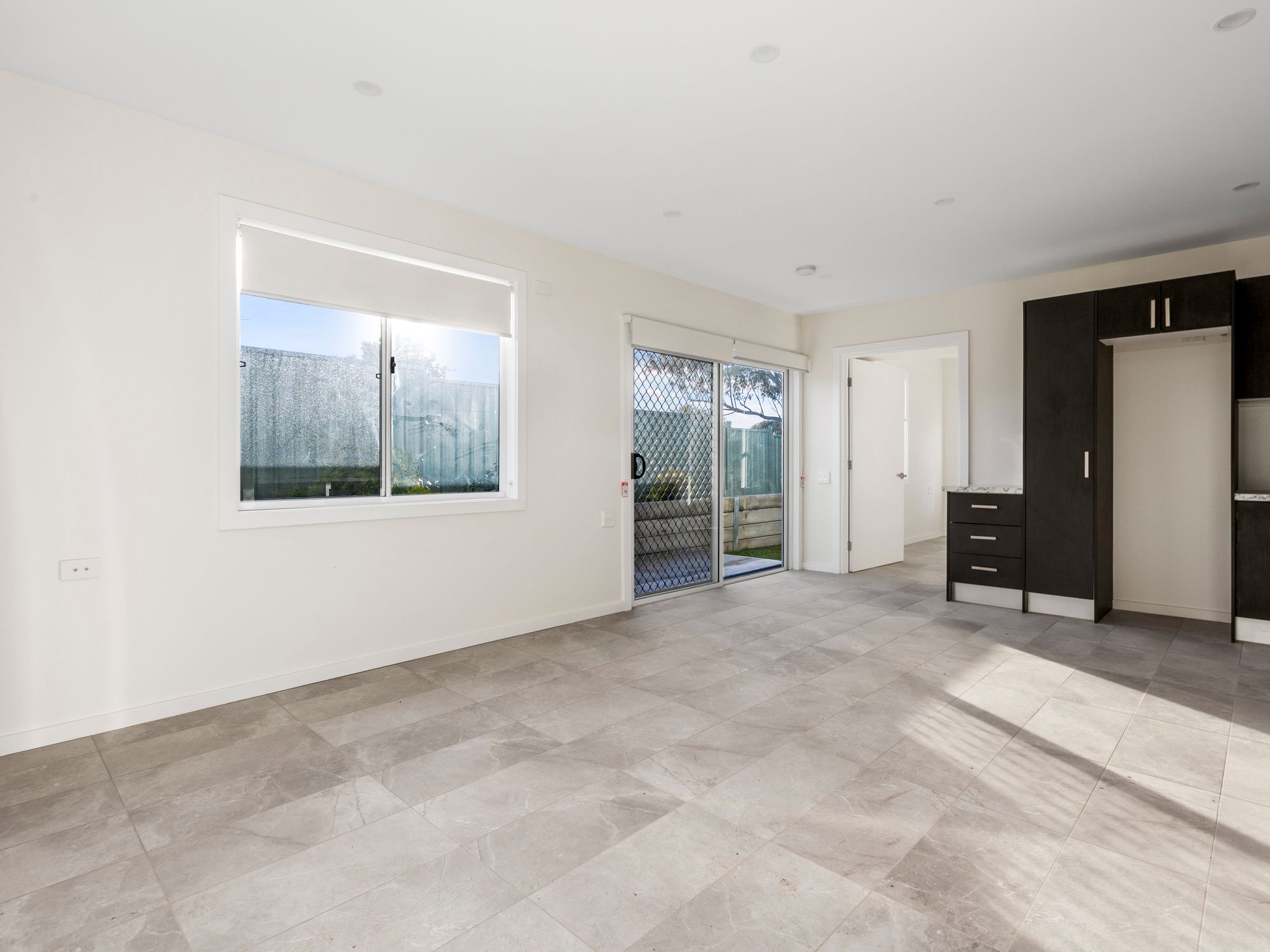 015 Open2view_ID892340-70_Doncaster_Avenue