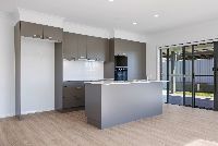 38 Mustang Close smaller