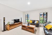 001 Open2view_ID786242-MtOmmaney