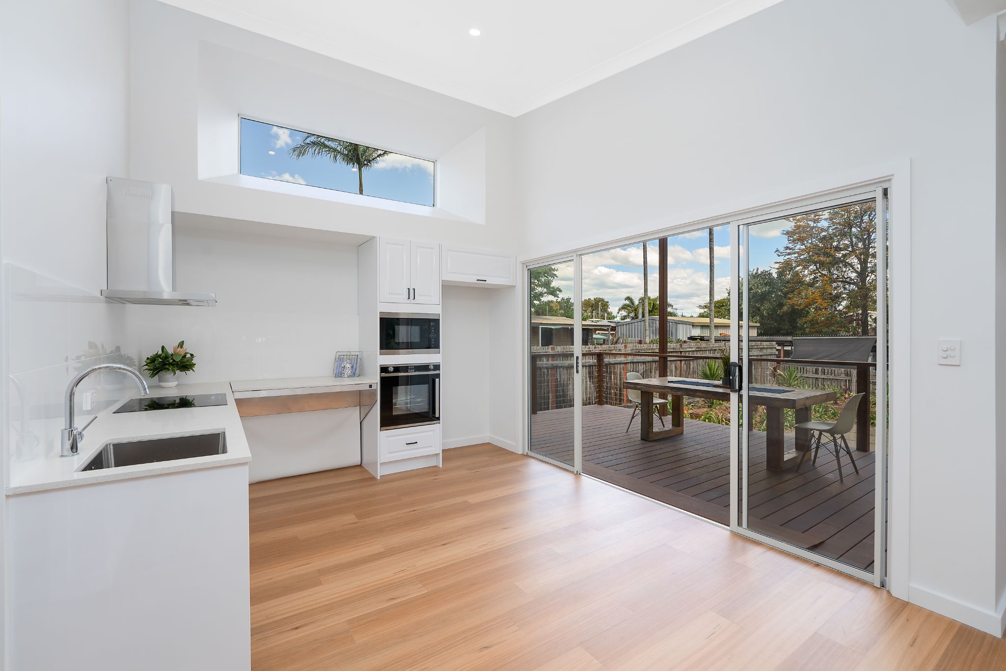 Kitchen Deck