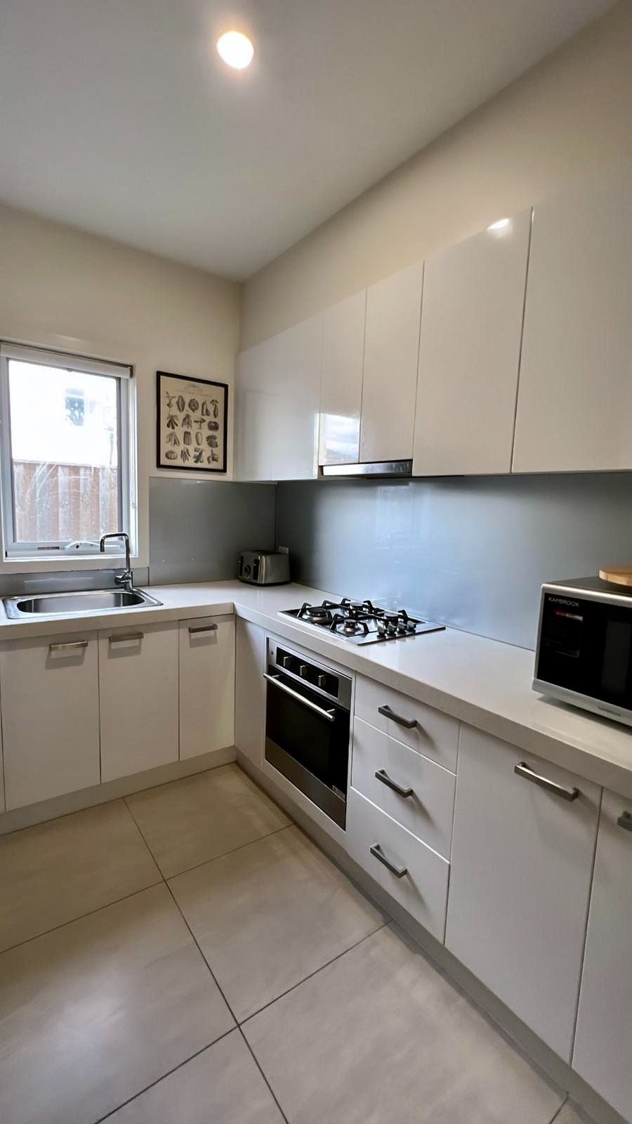 8bbf87de 470d-4124-ad3e-92e2b5768373