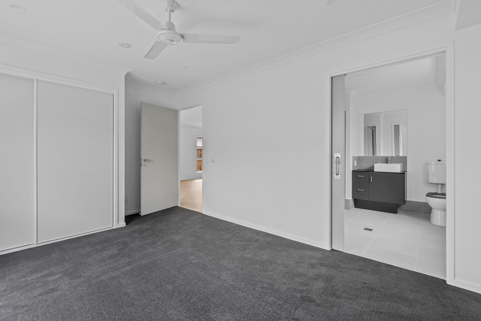 078 Open2view_ID978395-15_Blackwood_Street