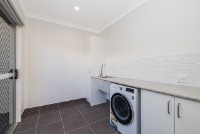 55EAAD5D 2E3C-4179-9BB7-FCA71D5FB5C6