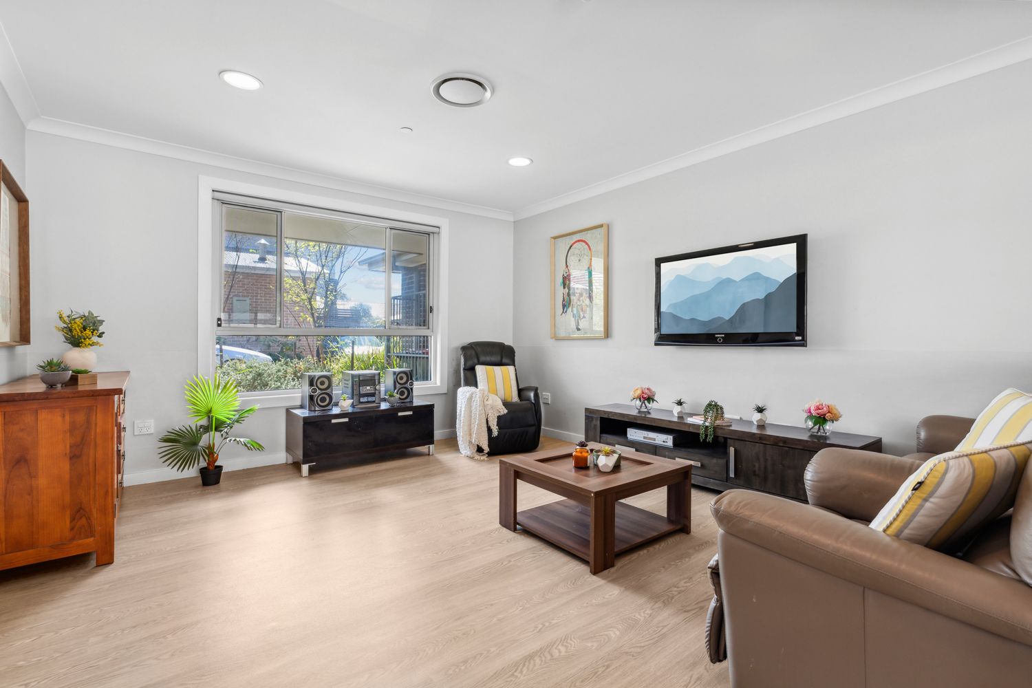 2 A188_Wentworthville_Loungeroom