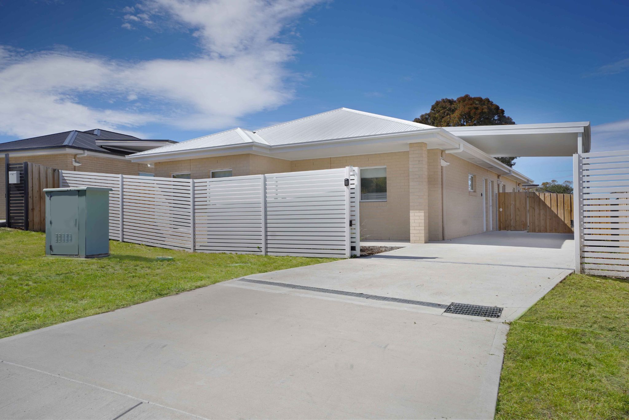 ClarendonValeHouse Ext_5_Small Size