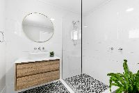 008 Open2view_ID924539-9_Charlotte_Crescent