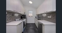 94 High Street 3 Kitchen
