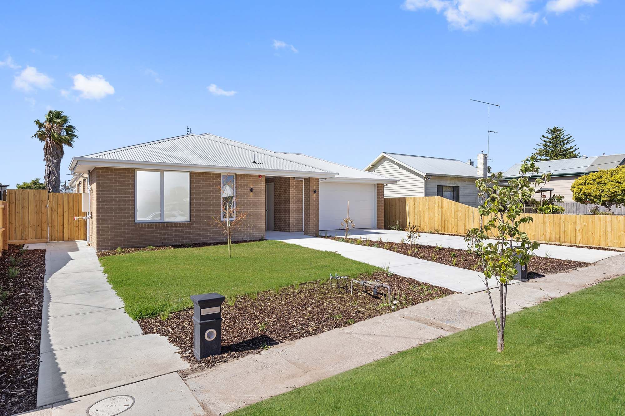 Langford   Facade 5 LR No Logo