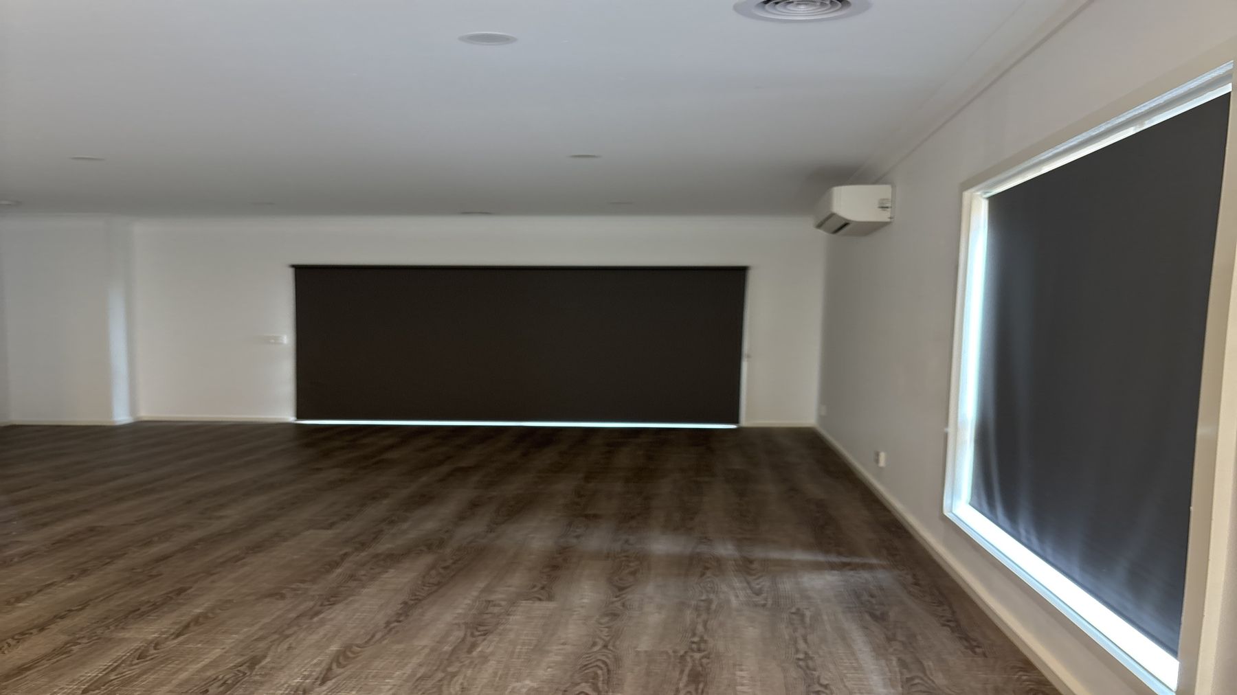 Lounge room photo  2)