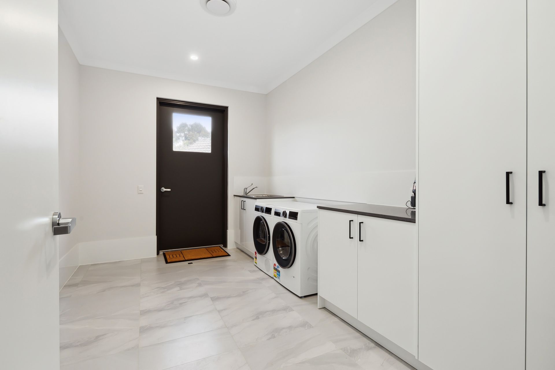 WEB 18A Newton Street  Bayswater 13