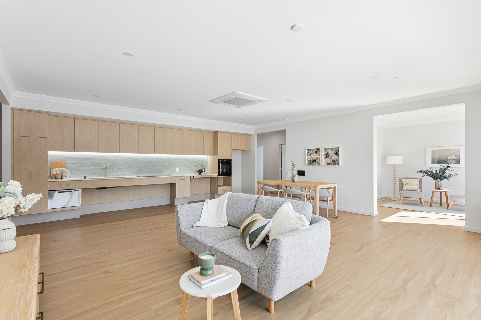 5 29 Dallas Cres Wanneroo 04