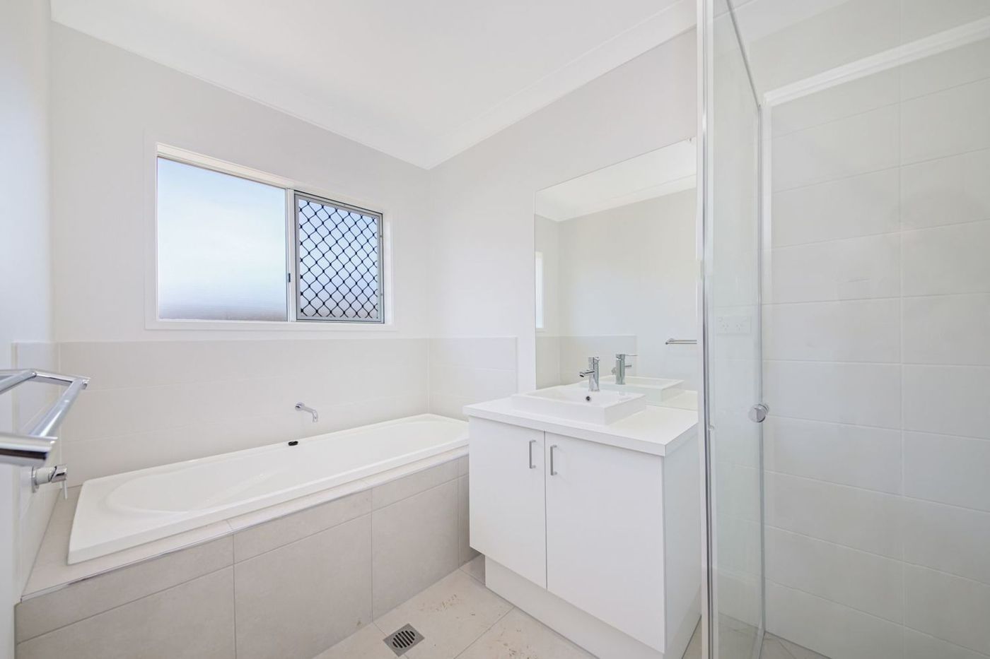 Logan Bathroom  2)