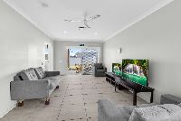 18   North high St 58 - Living 2