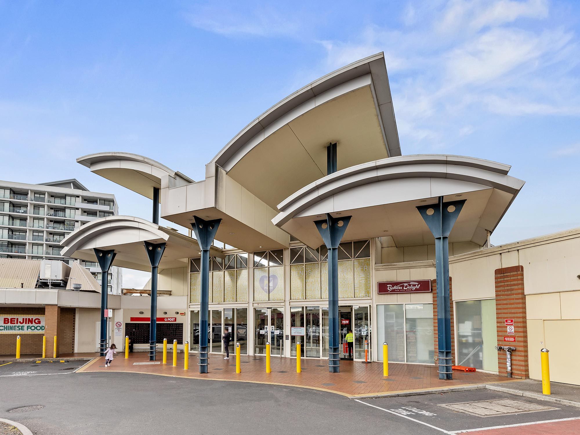 Thornbury   Northcote Plaza Shopping Centre LR No Logo