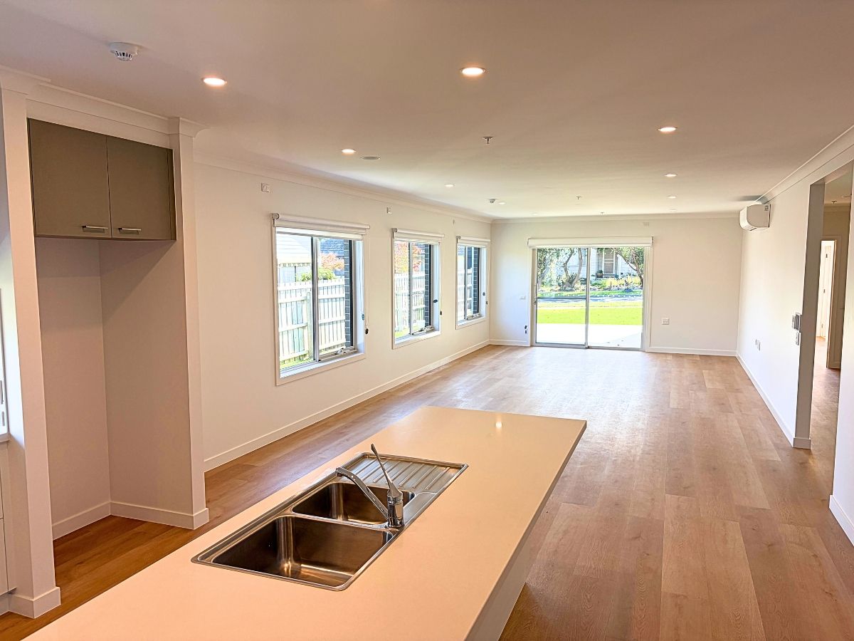 Morwell 11 KitchelLiving