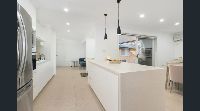 04 kitchen