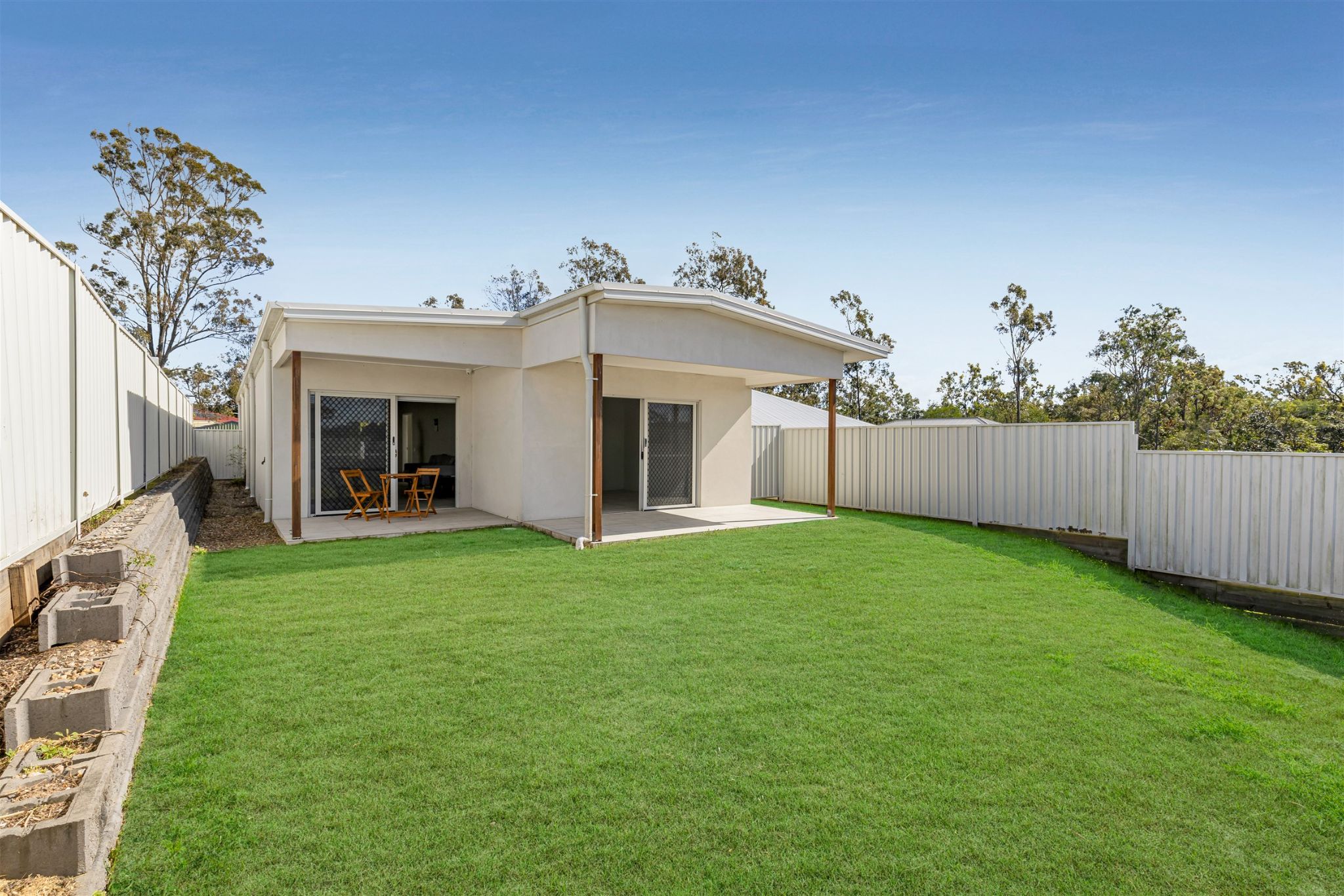 21   North high St 58 - Yard