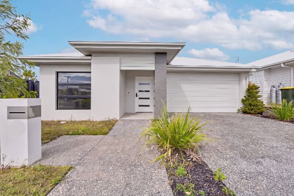 23 Frangipani Front