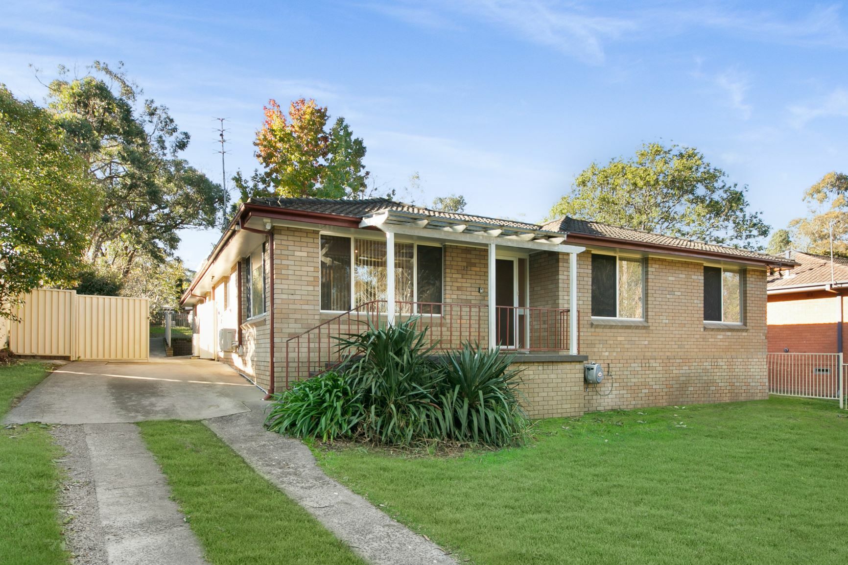 Mittagong 0316-front-of-home