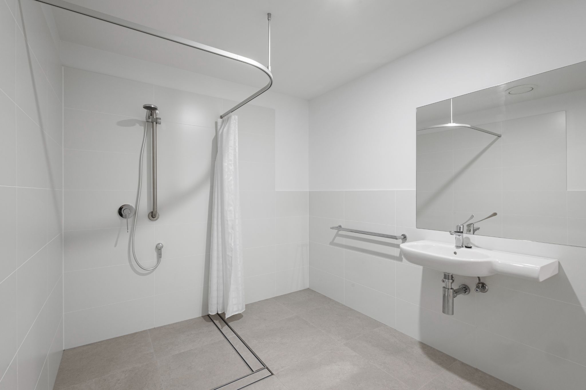 U1 SDA Bathroom 2