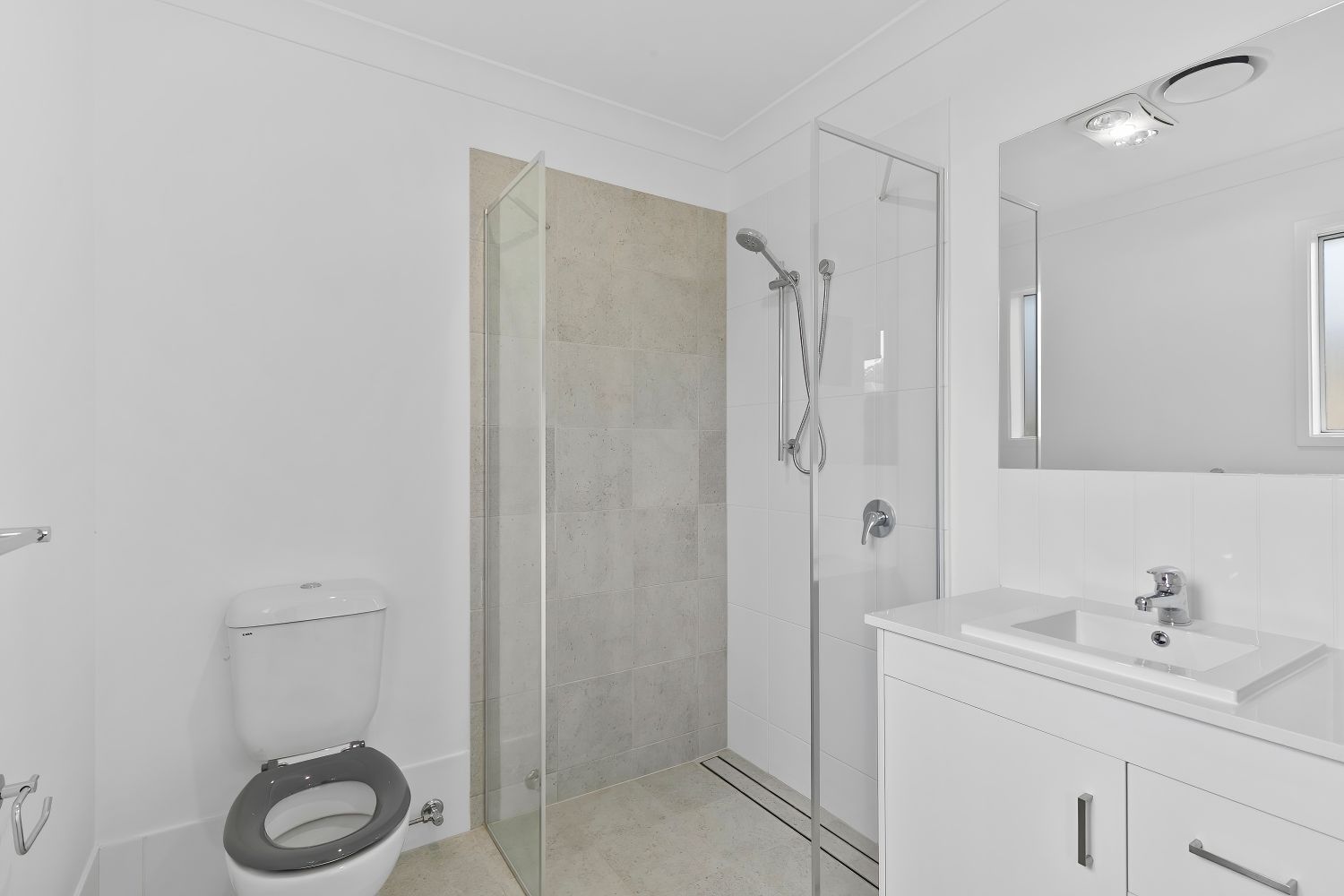 014 Open2view_ID941567-85_Hamilton_Road