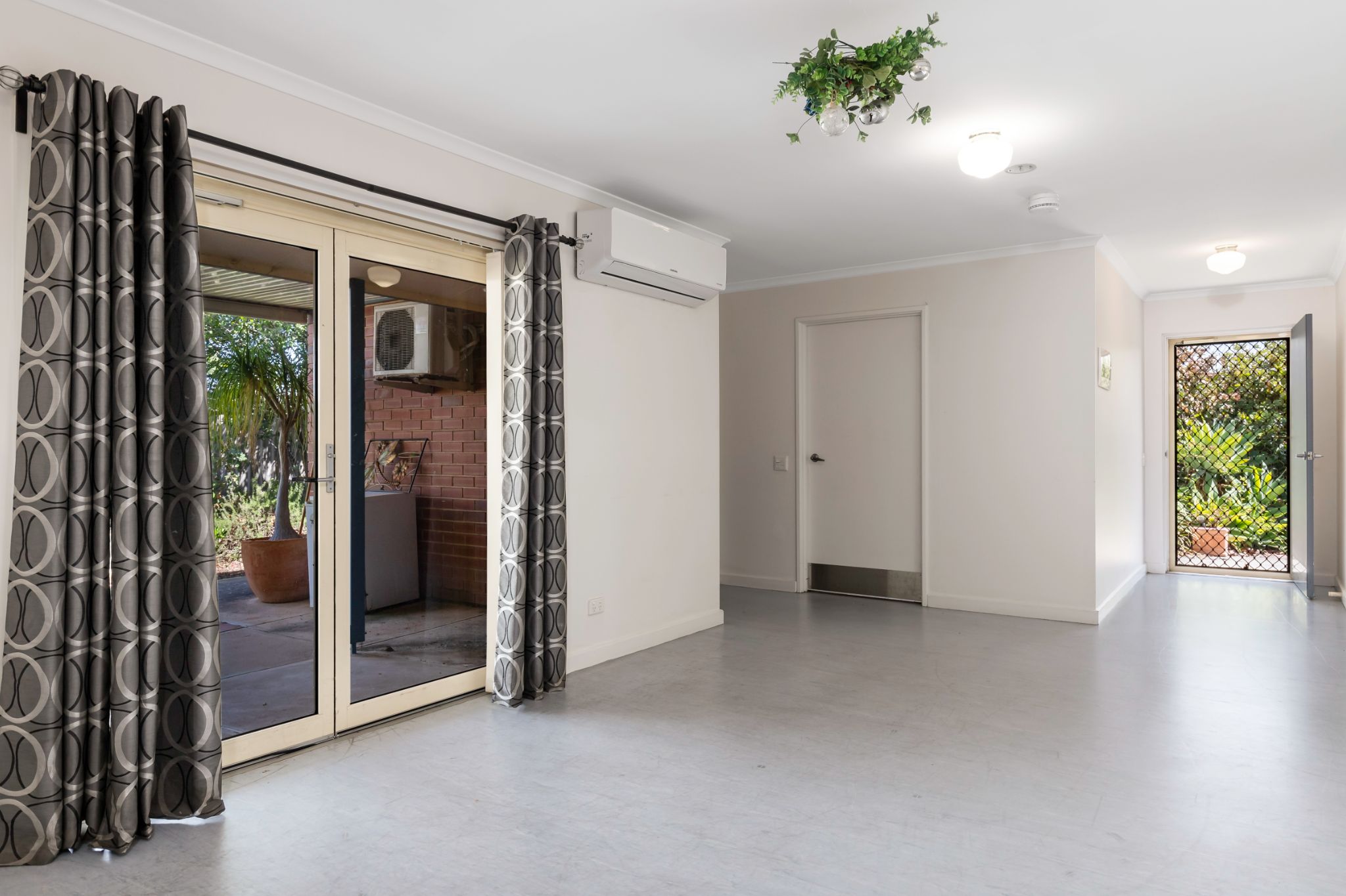 Dover Gardens   34-36 Rugby Street - 09