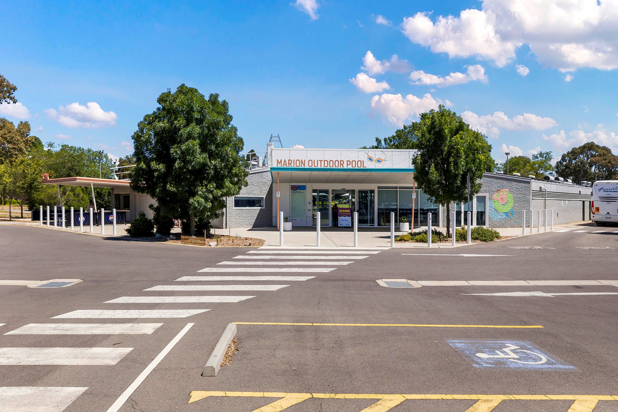 Park Holme   Marion Outdoor Pool LR No Logo