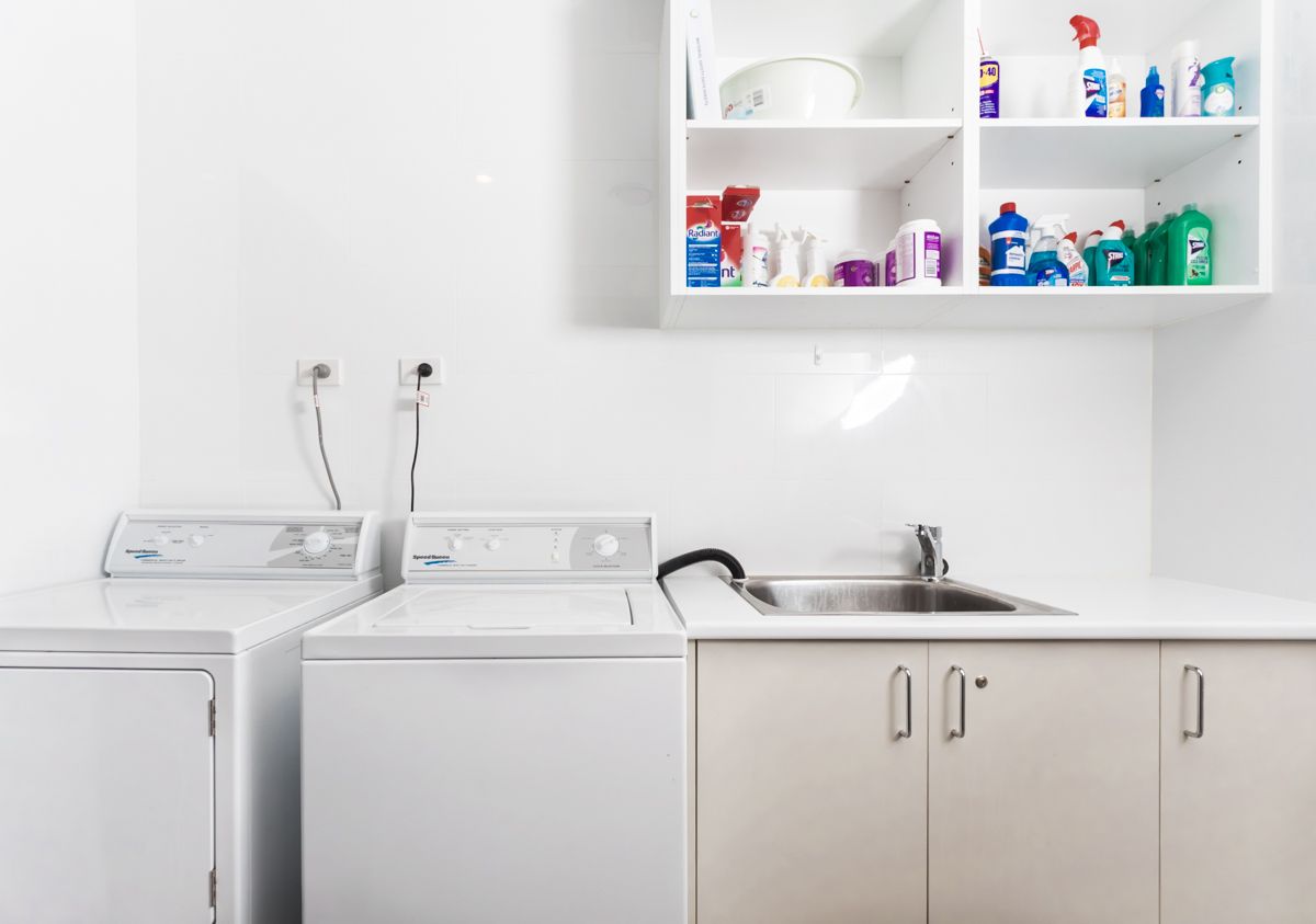 SIL034 Corlette-LR-laundry