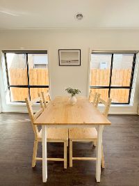 Photo 2 Woolspinner Cres Wyndham Vale