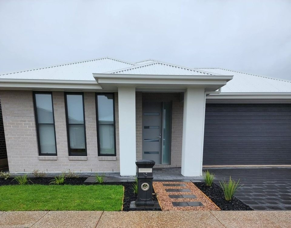15 Tony St