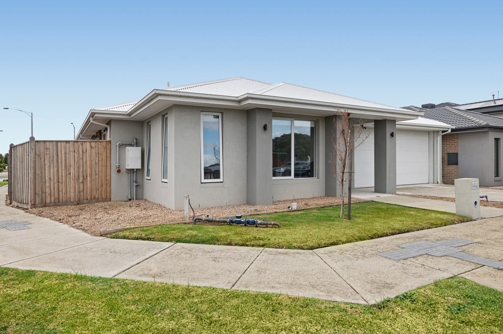 31 Spirit-Boulevard-Cranbourne_001_1024