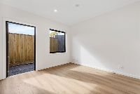 John   Dwelling 1 Bedroom 5 LR No Logo