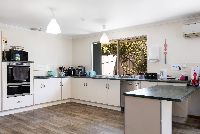 Mt Barker   6 Ware Close - 05